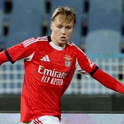 Schjelderup com malas feitas para rumar ao futebol italiano