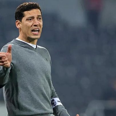 Luís Pinto quer jogar de forma corajosa para representar os adeptos