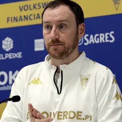 Estoril fica mais tranquilo após goleada, Cathro diz manter a calma