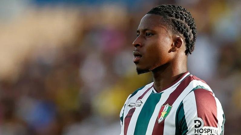 Lopes Cabral veio da 3. Liga, brilhou na Reboleira e rumou ao Benfica... em apenas meia época