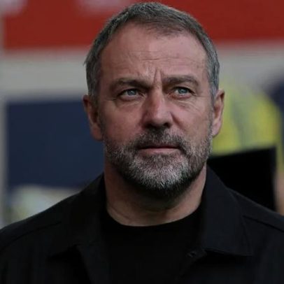 Flick elogia Cancelo e já conta com ele frente ao Racing Santander