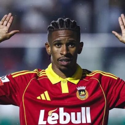 André Luiz em risco de saída; Benfica mira outras opções no mercado