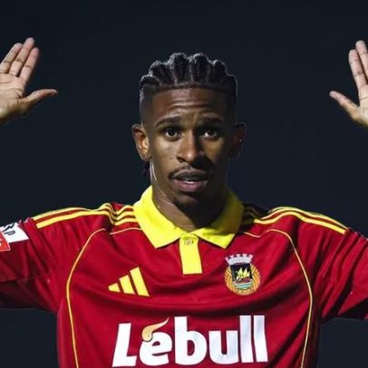 André Luiz aguarda contrato de 4,5 anos; Marinakis mantém posição intransigente