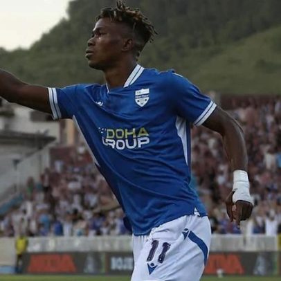 Ejike Opara treina às ordens de Luís Pinto