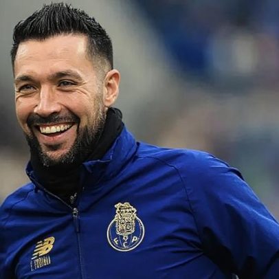 Chelsea mira Farioli; Villas-Boas destaca compromisso do míster com o clube