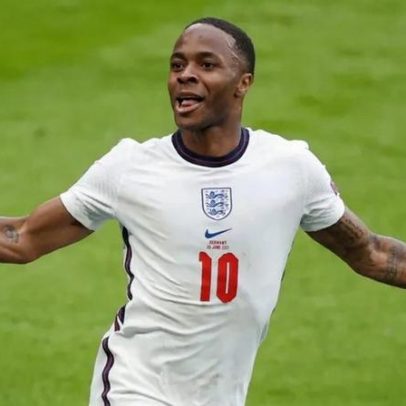 West Ham pergunta ao Chelsea por Sterling