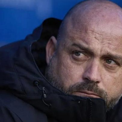 Treinador do Espanyol evoca Figo no derby com o Barcelona