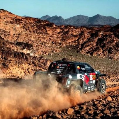 João Ferreira fica em 12.º no prólogo do Dakar 2026