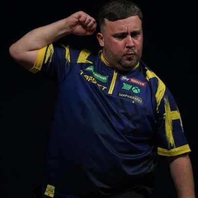 Luke Littler conquista bicampeonato mundial de dardos