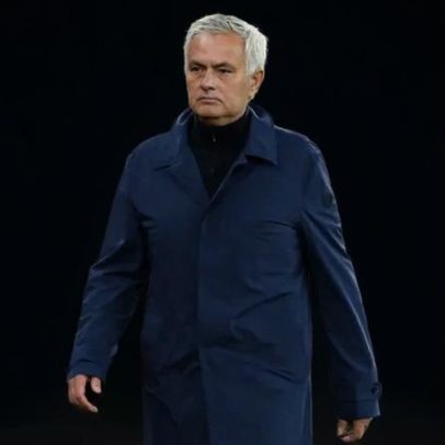 Mais Rui Costa no meio-campo do Benfica e estreia de Lopes Cabral, diz Mourinho