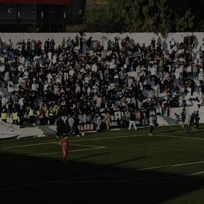 Muro cede na Tapadinha; ferido ligeiro e jogo interrompido