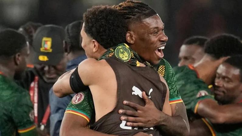 Camarões avançou após derrotar a África do Sul