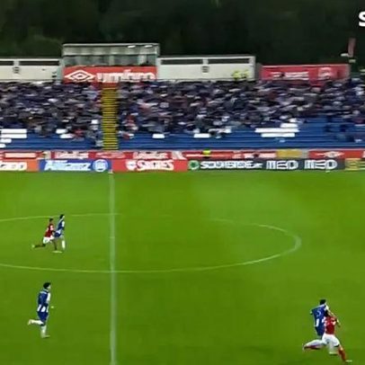 Iturralde González analisa Santa Clara-FC Porto e vê expulsão de Bednarek