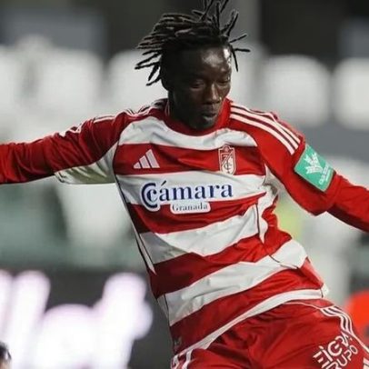 Adeptos do Granada pedem a Faye que não assine pelo Sporting no Inverno