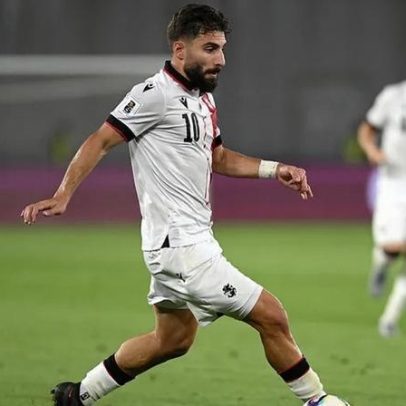 Benfica ataca extremo georgiano; franceses avançam