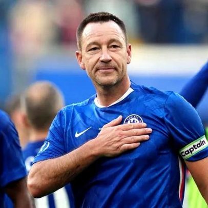 John Terry diz que foi informado de não ter qualificações para treinar Chelsea