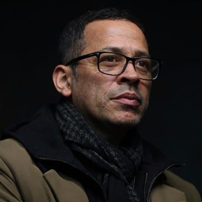 Dérbi com Arsenal testa Liam Rosenior no comando do Chelsea