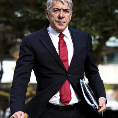 Advogada oficiosa de Sócrates recusa representá-lo por ser do Chega