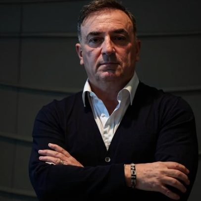 Carvalhal: jipe avariado na Turquia rodeado por 20 carros da polícia