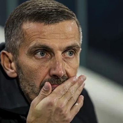 Gary O'Neil substitui Liam Rosenior no Estrasburgo como treinador