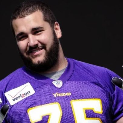 Ex-jogador da NFL processa ex-mulher por comentários sobre o órgão sexual