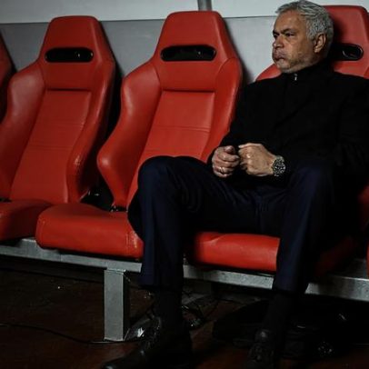Mourinho campeão europeu pelo Porto com jogadores de Leiria e Setúbal