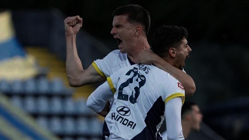 Topic recorda passagem por Portugal