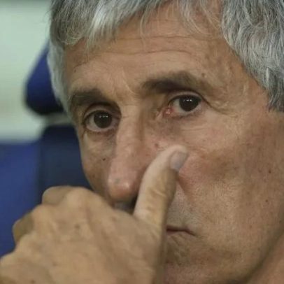 Setién afirma que Barcelona devia quatro anos e Villarreal dois e meio