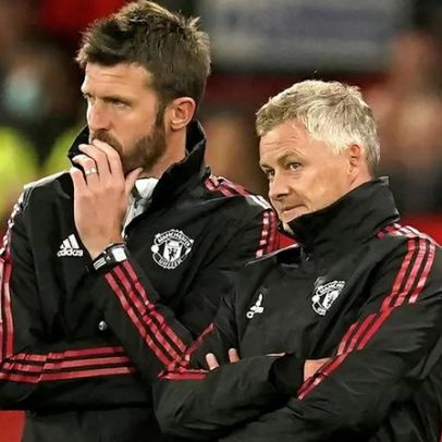 Carrick surge como favorito para treinar o Manchester United