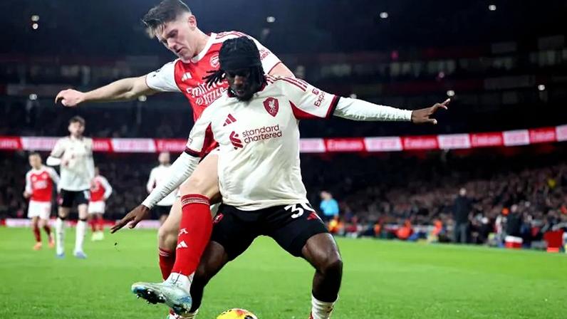 Gyökeres lutou muito, mas não conseguiu dar nas vistas frente ao Liverpool