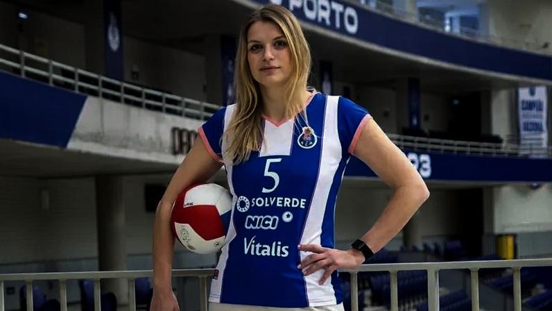 Dominika Sobolska-Tarasova assina pelo FC Porto