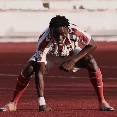 Faye pode tornar-se reforço do Sporting, com ligação a Salvador Blopa