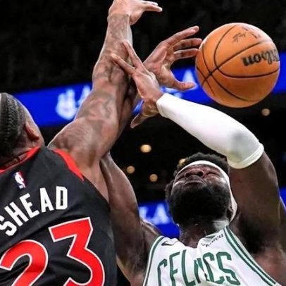 Neemias soma 10 pontos e 7 ressaltos na vitória dos Celtics sobre os Raptors