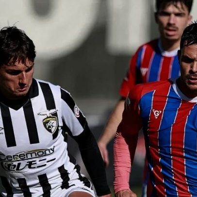 Portimonense-Felgueiras 0-0 em jogo em atraso sem golos