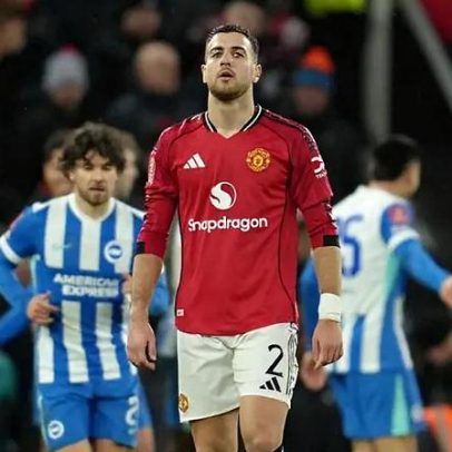 Dalot comenta mudança de treinador no Manchester United