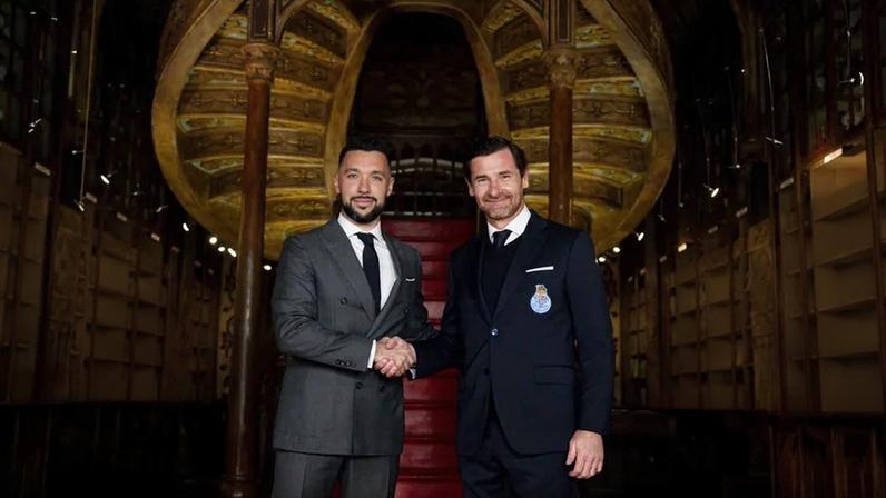 Villas-Boas renova com Francesco Farioli e mostra satisfação