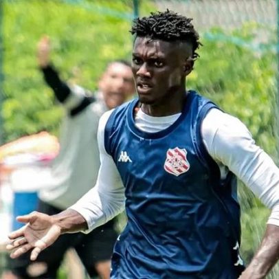 Sobrevivente do sismo do Haiti, Garrinsha joga no Brasil