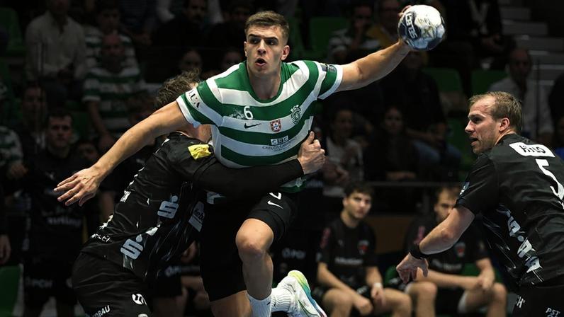 Kiko Costa, jogador do Sporting, na mira do Barcelona