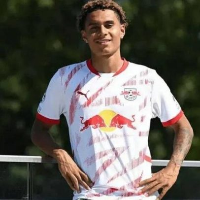 Antonio Nusa atrai atenções em Anfield