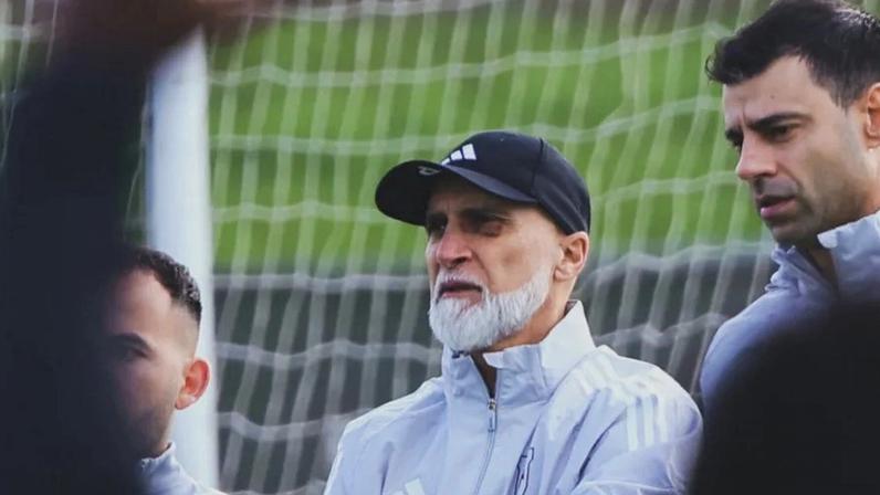 Defesa do Casa Pia altera formação na estreia de Álvaro Pacheco vs Sporting