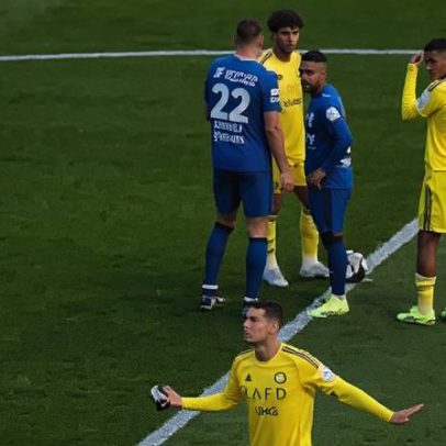 Cristiano Ronaldo protesta no Al Hilal-Al Nassr: gestos e descontentamento