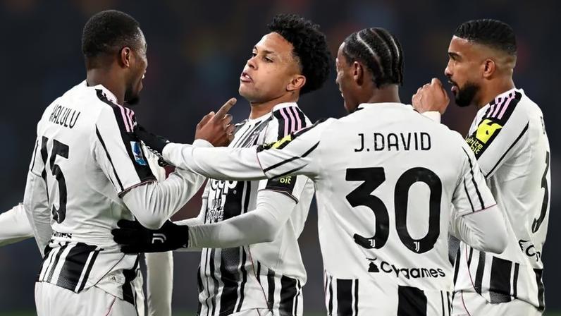 Juventus goleia Cremonese e sobe ao pódio da Serie A
