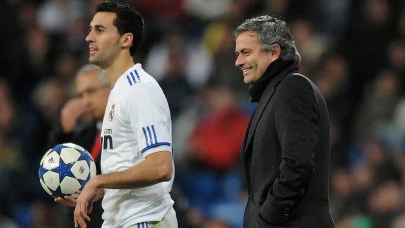 Álvaro Arbeloa e José Mourinho estiveram juntos no Real Madrid entre 2010 e 2013