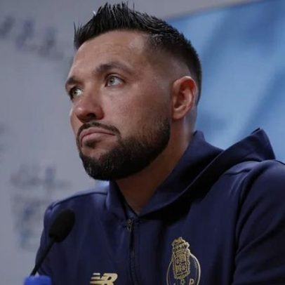Albertino e a renovação de Farioli: Rui Costa apressou-se a renovar com Schmidt