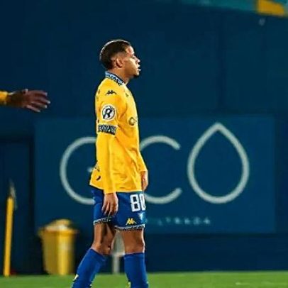 Léo Santos em viagem para o Dinamo Tbilisi