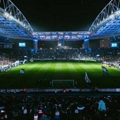 Coreografia preparada para o dérbi FC Porto-Benfica
