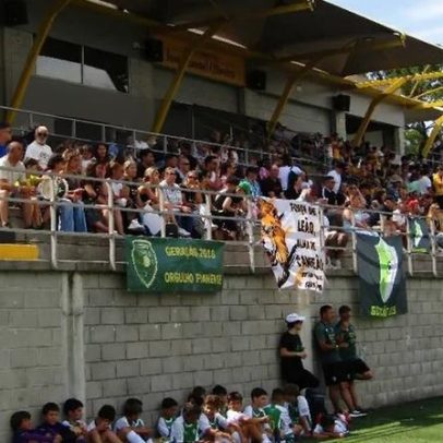 Academia do Lus. Lourosa amplia-se com segundo relvado sintético