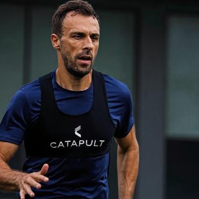 Marco Baixinho assina pela Académica