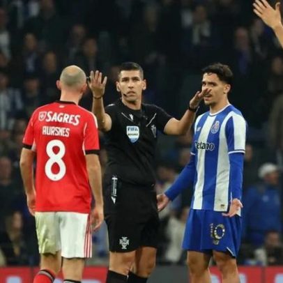 Penáltis por assinalar no FC Porto-Benfica? Opinião de Iturralde González