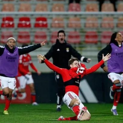 Benfica B vence Chaves 1-0 nos descontos após duas expulsões